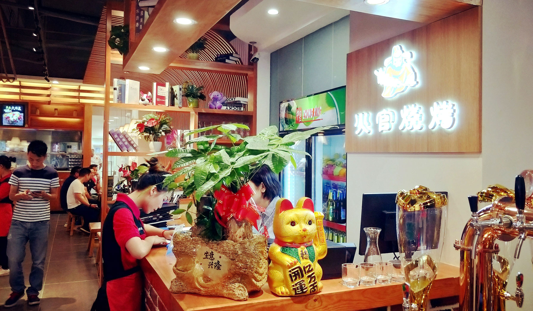 茂名深圳餐饮设计公司在餐饮空间设计上都有哪些步骤？